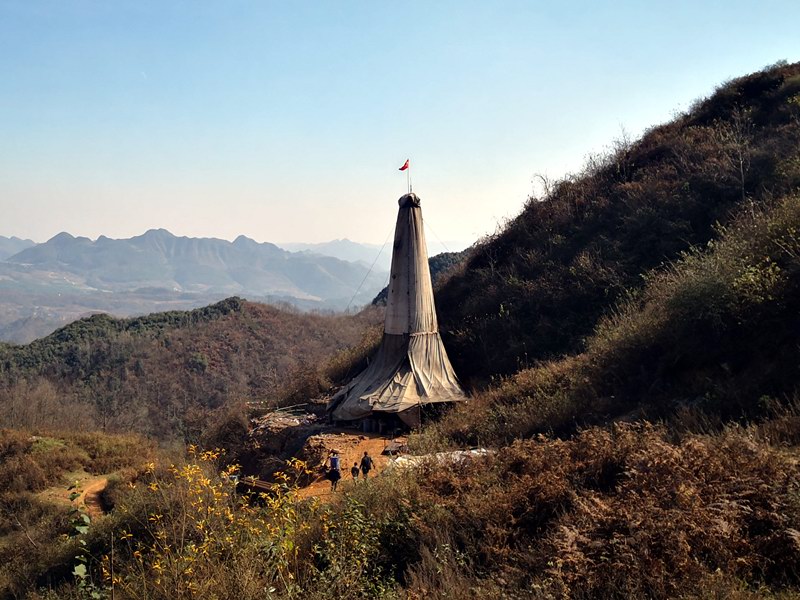 再出發(fā)，亮巖